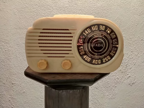 Radio FADA mod.845 "Cloud" 1940 - immagine 2