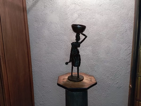 Portatrice d'Acqua Fusione in Bronzo Anni '40 - immagine 2