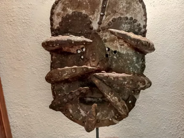 Maschera "Guerriero" Africana Anni '40 - immagine 3