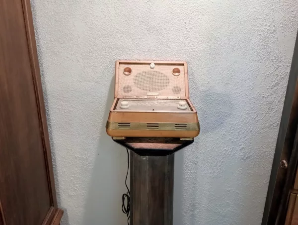 Radio "Mon Ami" Fortuna mod.149 - immagine 2
