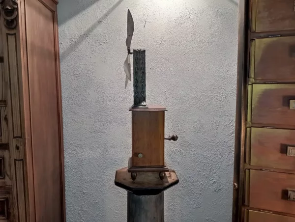 Ventilatore Carica a Molla Zephyr Paris 1902 - immagine 3