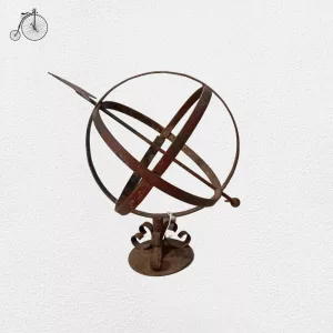 Astrolabio Antico in Ferro