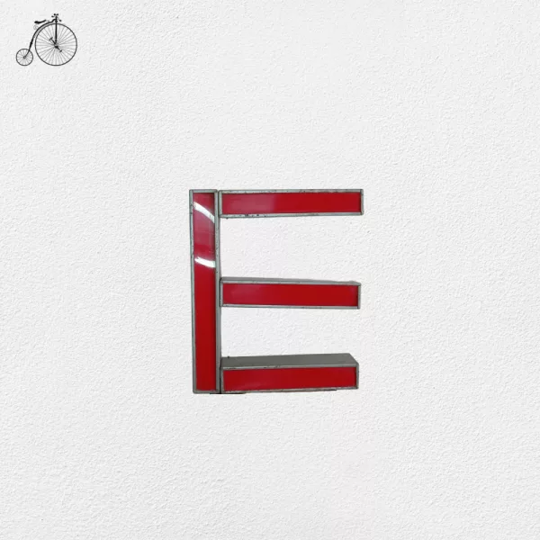 Lettera "E" in Latta e Celluloide