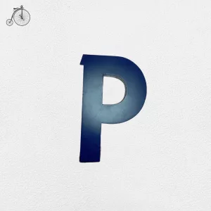 Lettera "P" in Plexiglass Satinato