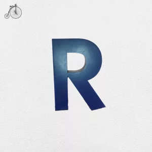 Lettera "R" in Plexiglass Satinato