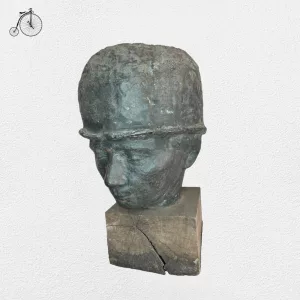 Ragazzo con Cappello Fusione in Bronzo