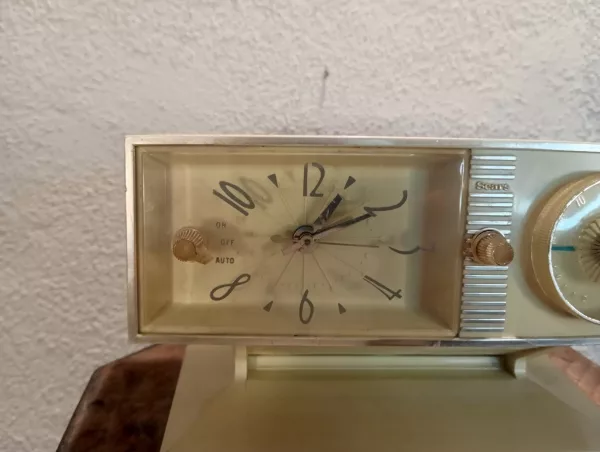 Radio Silverstone mod.2061 U.S.A. 1950 - immagine 4