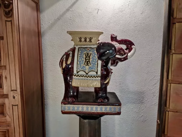 Elefante in Terracotta Cinese Anni '70 - immagine 2