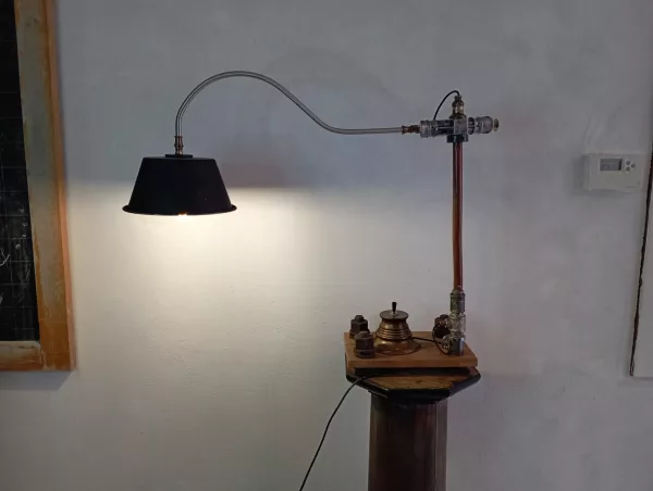 Lampada Assemblata da Tavolo - immagine 4