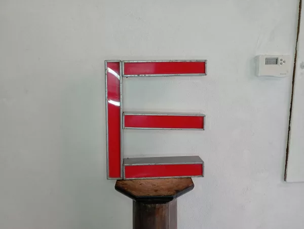 Lettera "E" in Latta e Celluloide - immagine 2