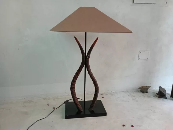 Coppia Lampade Corna di Antilope - immagine 2