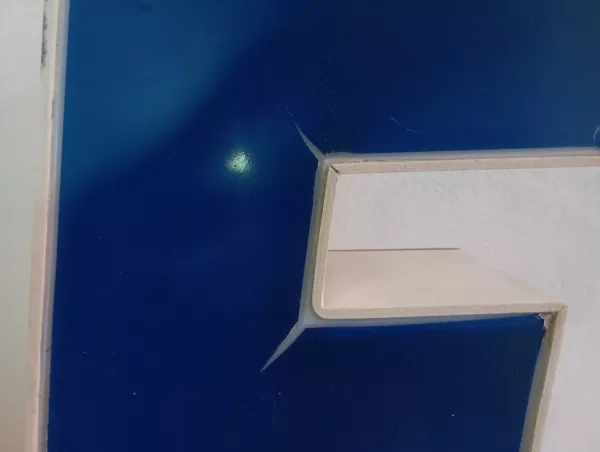 Lettera "E" in Plastica Anni '80 - immagine 3