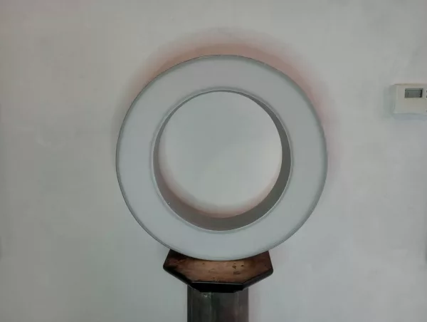 Lettera "O" in Alluminio e Plexiglass - immagine 2