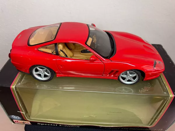 Modellino Ferrari 550 Maranello Scala 1 : 18 - immagine 5