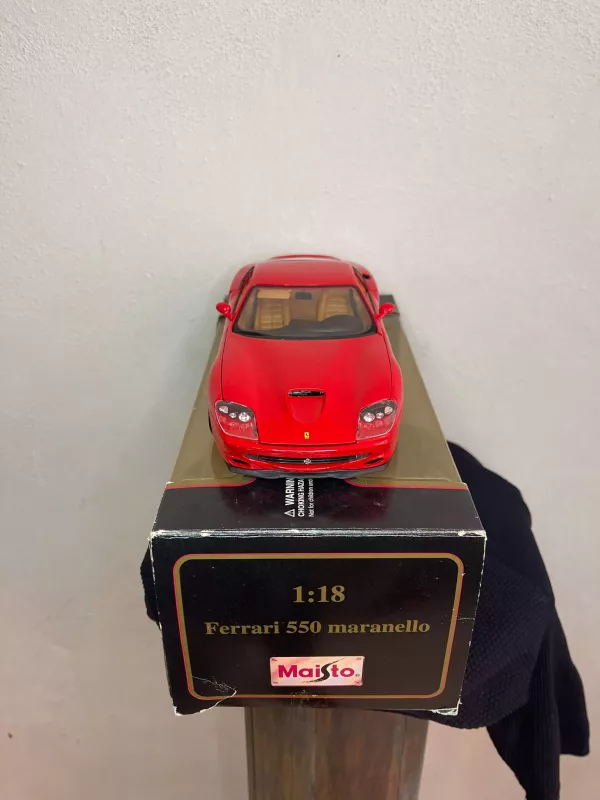 Modellino Ferrari 550 Maranello Scala 1 : 18 - immagine 7