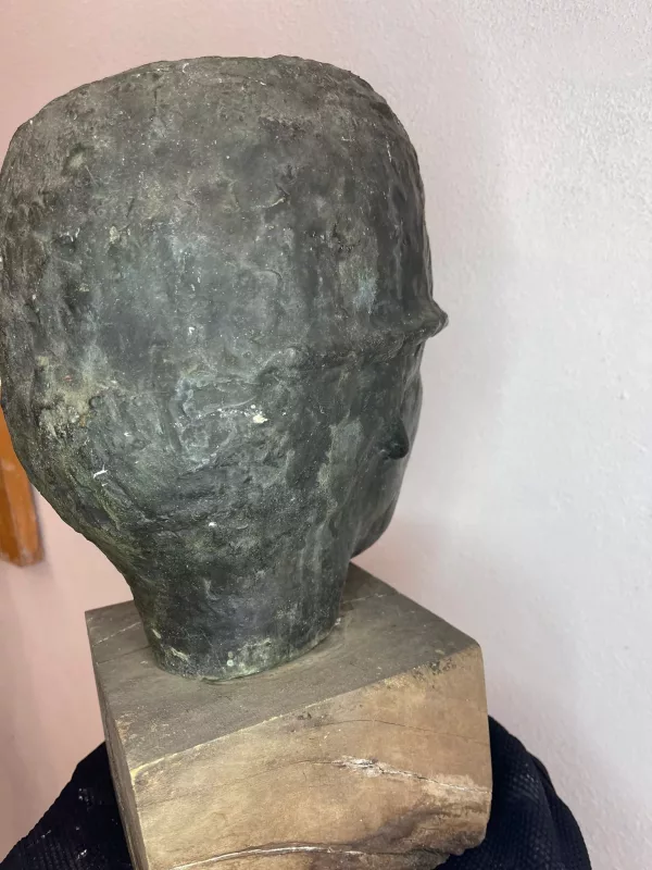 Ragazzo con Cappello Fusione in Bronzo - immagine 4