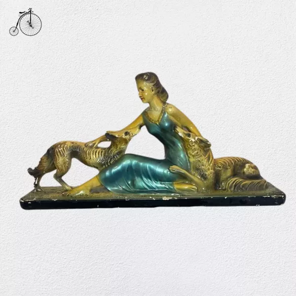 Scultura Donna & Levrieri Afgani 1920