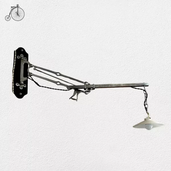 Lampada con Braccio Retrattile 1920