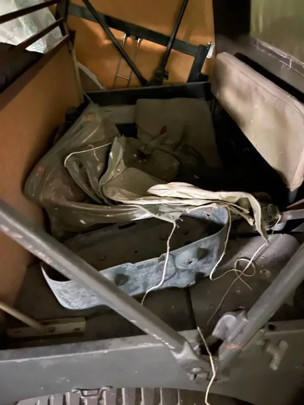 Iconica Jeep Willys Fuoristrada Militare 1942 - immagine 4