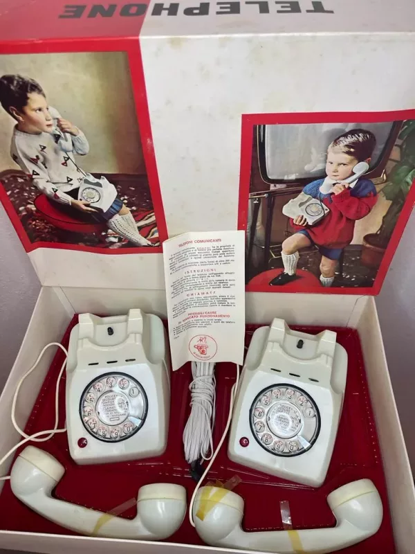 Telefoni Giocattolo Anni '60 - immagine 6