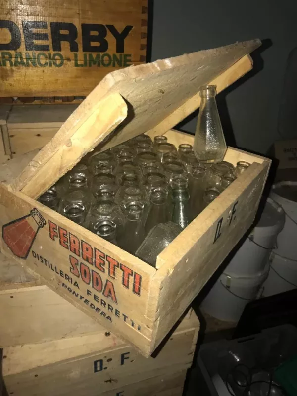 Cassa in Legno Bottiglie Ferretti Soda Anni '60 - immagine 2