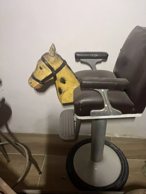 Seggiolino Testa di Cavallo da Barbiere 1940 - immagine 4