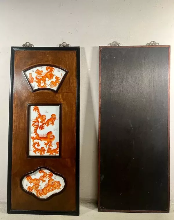 Coppia Pannelli Cinesi Legno e Porcellana 1930 - immagine 3