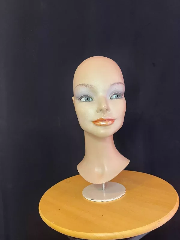 Testa di Donna da Vetrina Anni '60 - immagine 2