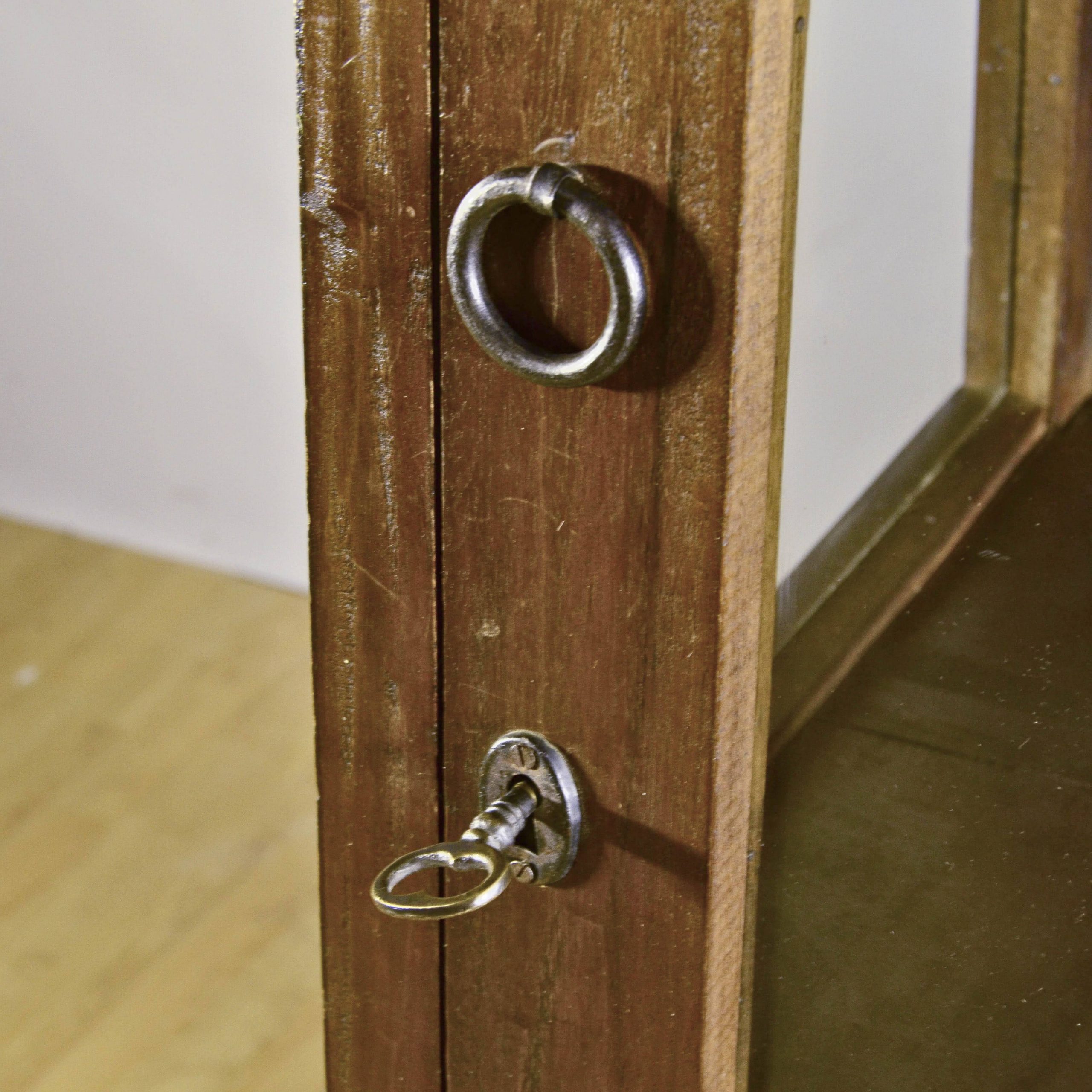 Bacheca Piramidale 4 Ripiani in Massello e Vetro - immagine 8