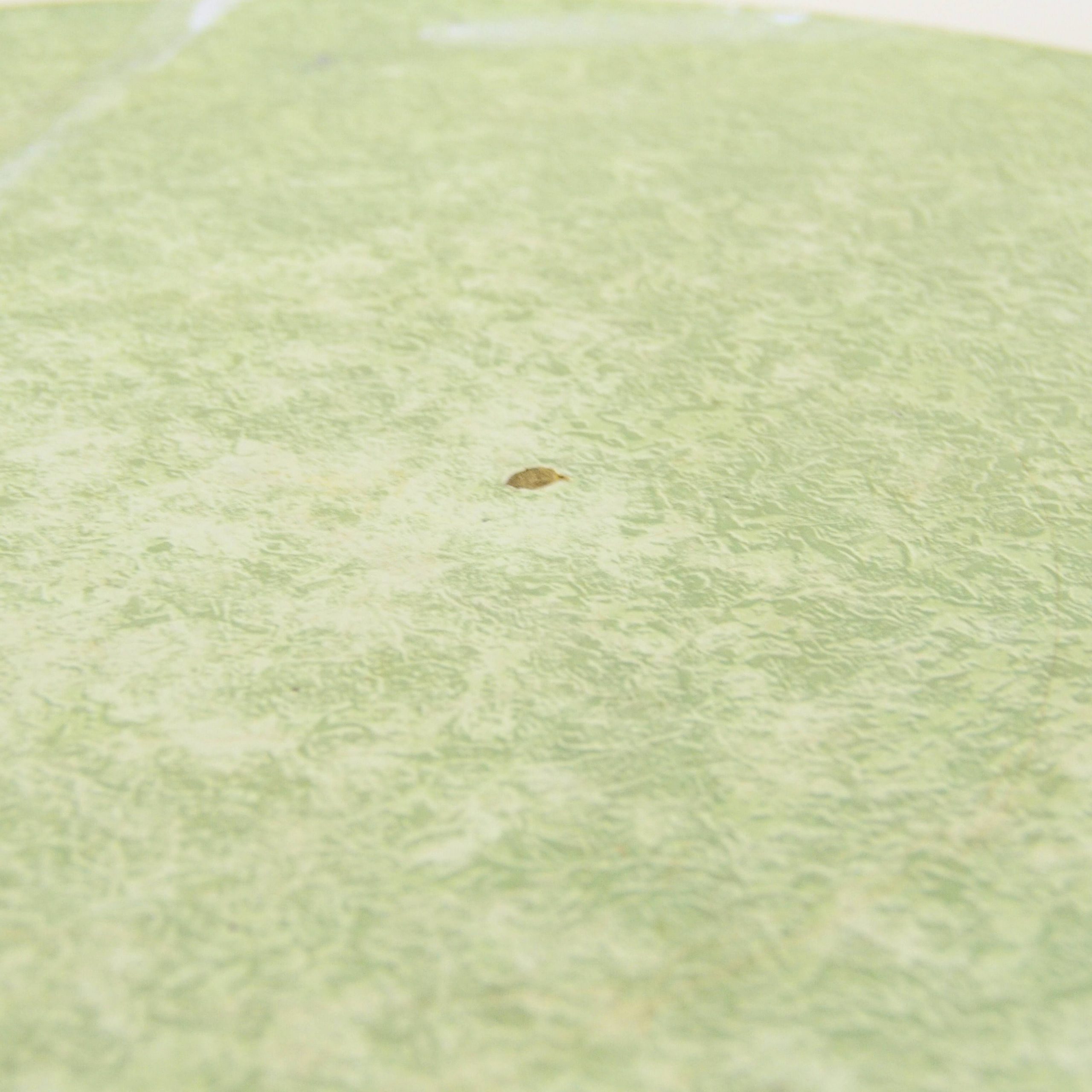 Tavolino Industrial Rotondo in Truciolato e Alluminio - immagine 6