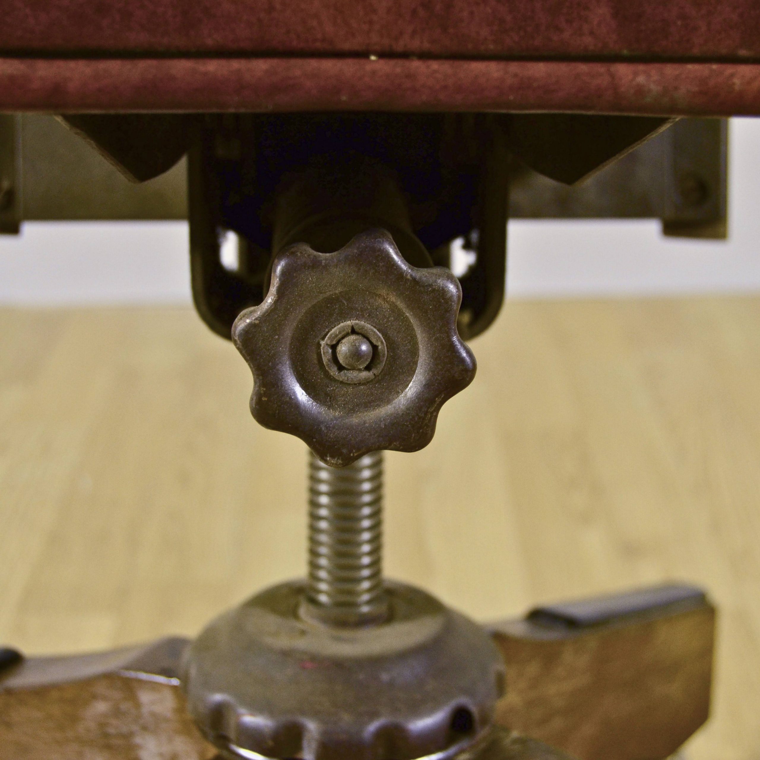 Sedia Girevole da Ufficio in Legno e PellePrimi '900 - immagine 9