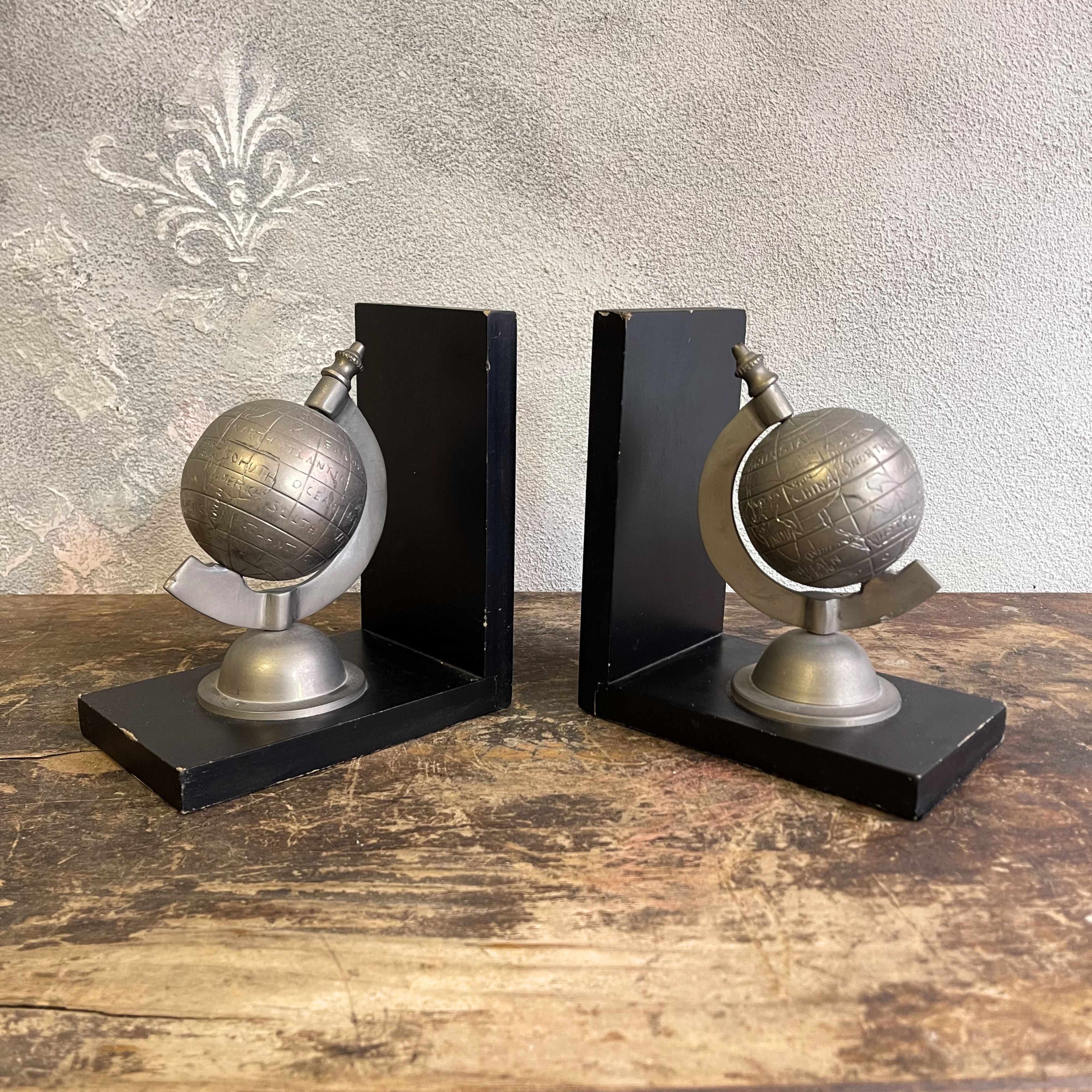 Fermalibri con Mappamondi in Legno e Alluminio - immagine 3