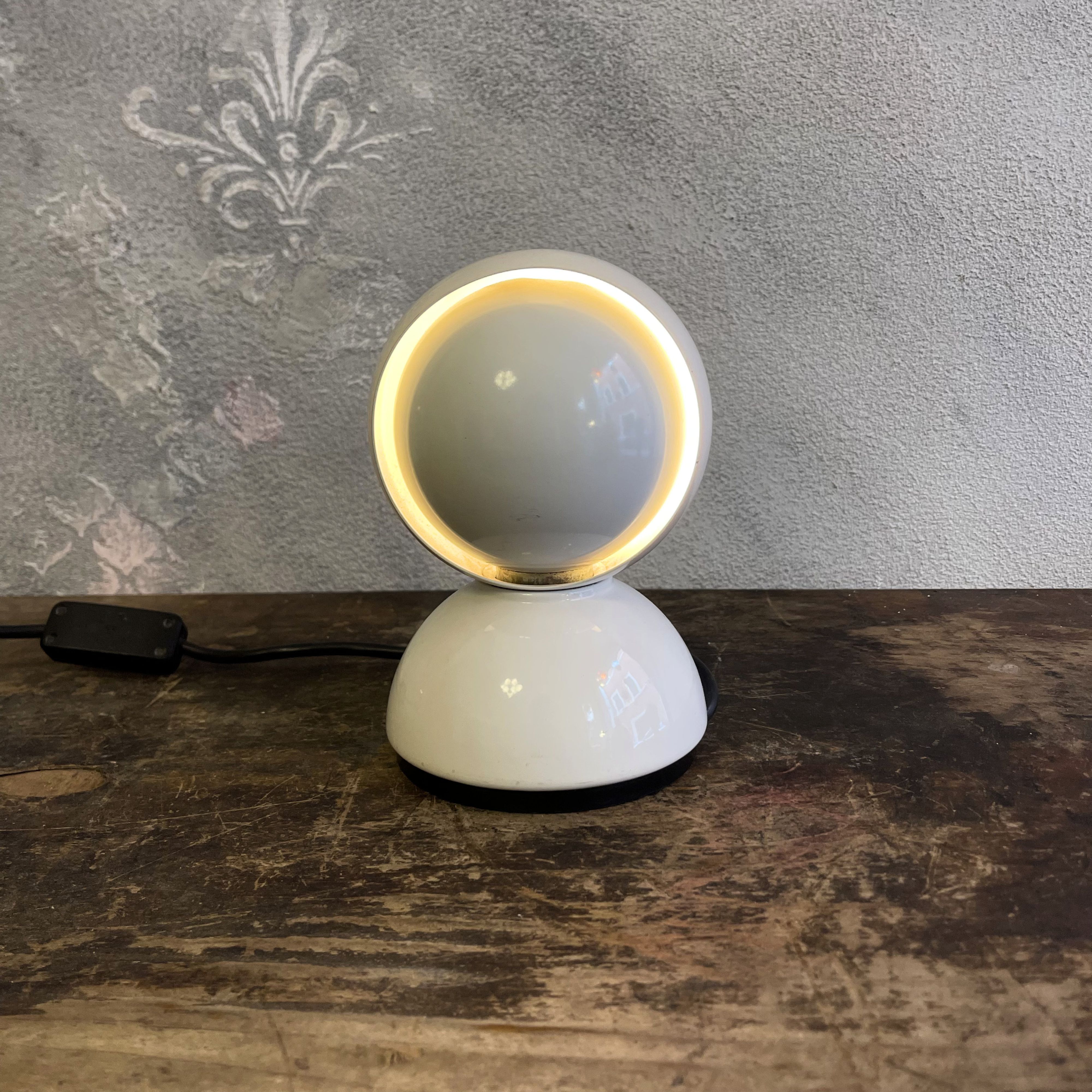 Lampada "Eclisse" di Vico Magistretti x Artemide - immagine 6